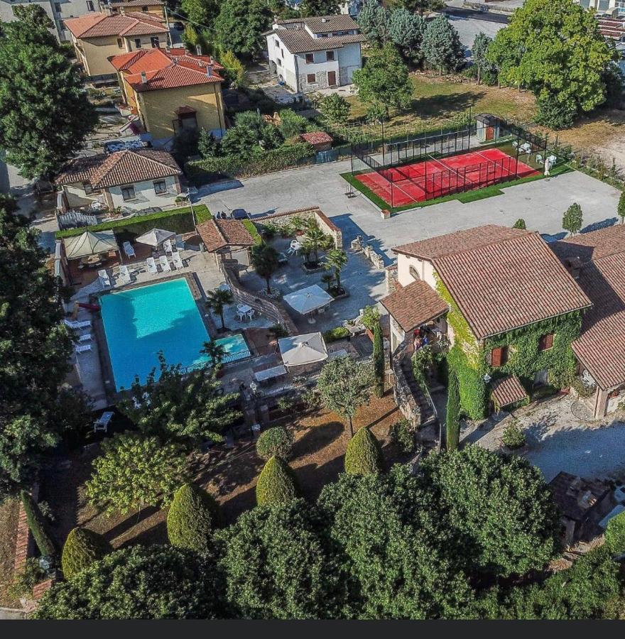 Residenza Le Querce Bilocale Villa Fossato di Vico Exterior photo